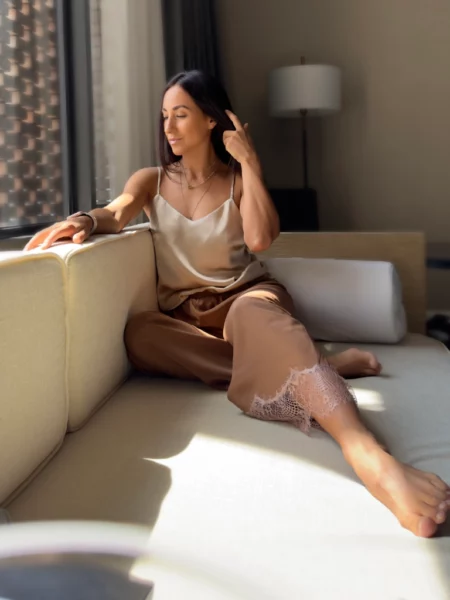 Silk brown pants with lace
